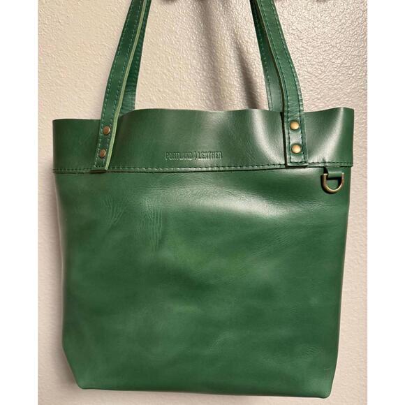 Portland Leather Goods Montana Tote Bag - Picture 2 of 12